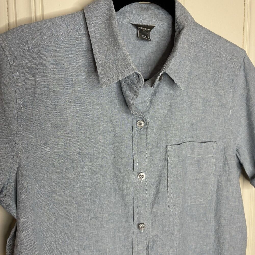 Women’s Denim Button Up Short Sleeve Size Medium Lightweight Stretch Eddie Bauer